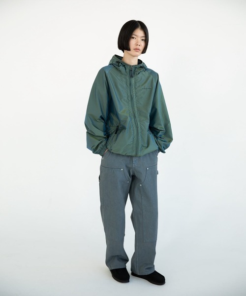thisisneverthat(ディスイズネバーザット)の「SP-Logo Windbreaker(マウンテンパーカー・メンズ・ブラック/マルチ/グリーン系その他/レッド系その他・L/M/S/XL)」の6枚目の写真