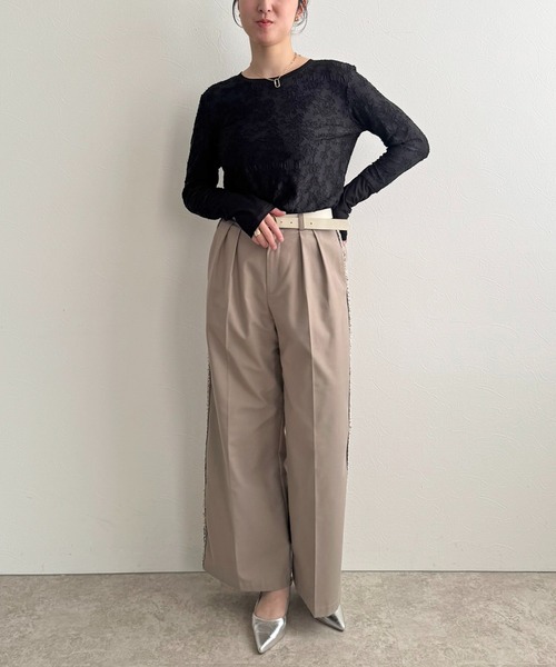 LHELBIE（レルビエ）の「シアージャガードトップス（Tシャツ/カットソー・レディース・アイボリー/ブラック/イエロー・M）」の20枚目の写真