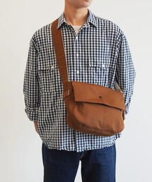 UNTRACK（アントラック）の「アントラック ショルダーバッグ ニュースペーパー 6L 60401（ショルダーバッグ）」