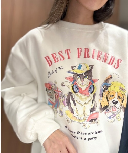 Belle Cie(ベルシー)の「カジュアルでデイリー使いにピッタリ アニマルプリント裏起毛スウェット(スウェット・レディース・ネイビー/オートミール/ホワイト・FREE)」の2枚目の写真