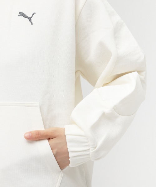 PUMA(プーマ)の「プーマ PUMA CORE HERITAGE MX HD_(パーカー・レディース・オフホワイト/ライラック/ブラック・M/L)」の7枚目の写真