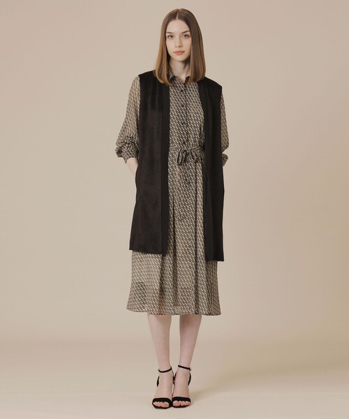 MACKINTOSH LONDON(マッキントッシュ ロンドン)の「スライトラスターストレッチシャギーコンビジレ(ベスト・レディース・ベージュ/ブラック・38)」の7枚目の写真