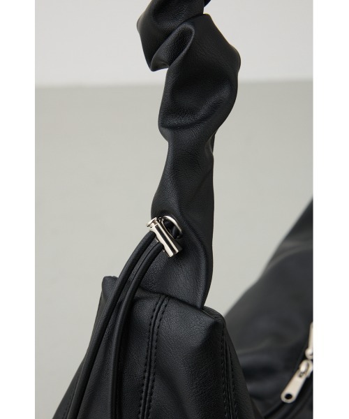 AZUL by moussy（アズールバイマウジー）の「ビッグショルダーバッグ（ショルダーバッグ・メンズ・ブラック/ダークグレー・FREE）」の10枚目の写真