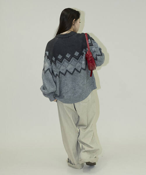 PUBLUX(パブリュクス)の「PUBLUX/パブリュクス ダイヤジャカードモヘアタッチニットプルオーバー 限定展開(ニット/セーター・レディース・ブラウン/ネイビー/グレー・フリ-)」の9枚目の写真