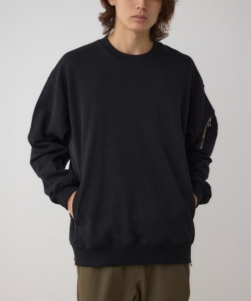 AZUL by moussy(アズールバイマウジー)の「ユーティリティポケット付きプルオーバー(スウェット・メンズ・杢グレー/ブラック/ネイビー・SMALL/MEDIUM/LARGE)」の1枚目の写真