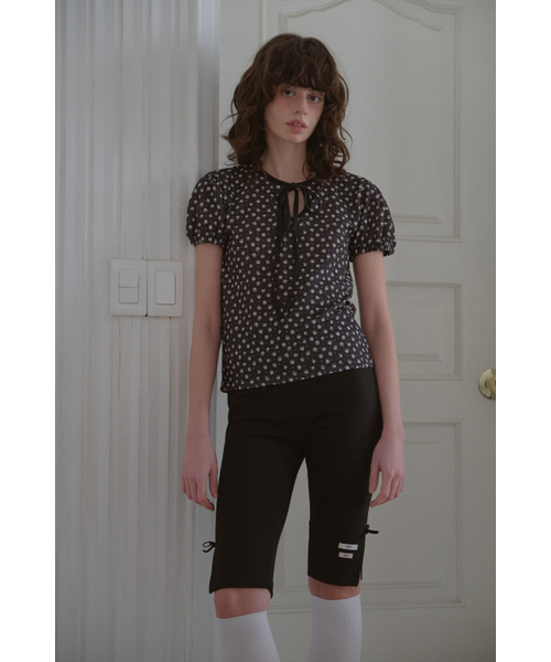 LETERIE（レテリー）の「VINTAGE FLOWER RIBBON T-SHIRT_BLACK（Tシャツ/カットソー・レディース・ブラック・FREE）」の3枚目の写真