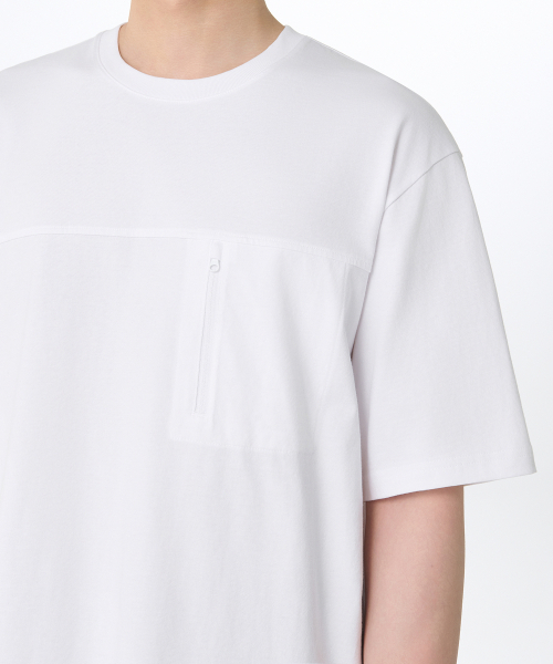 MUSINSA STANDARD（ムシンサスタンダード）の「リラックスドジッパーポケットTシャツ[ホワイト]（Tシャツ/カットソー・メンズ・その他・SMALL/MEDIUM/LARGE/X-LARGE/XX-LARGE/XXX-LARGE）」の4枚目の写真