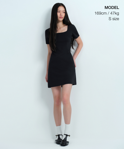 MUSINSA STANDARD WOMAN（ムシンサスタンダードウーマン）の「ウィメンズスクエアネックジャージミニドレス[ブラック]（ワンピース・レディース・その他・SMALL/MEDIUM/LARGE/X-SMALL）」の2枚目の写真