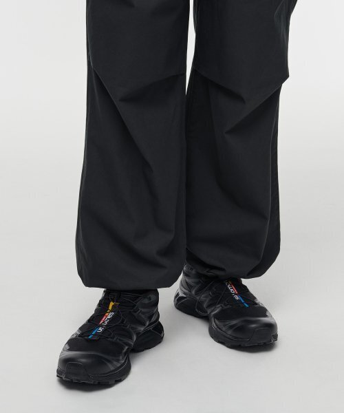 MUSINSA STANDARD（ムシンサスタンダード）の「コットンパラシュートパンツ[ダークグレー]（その他パンツ・メンズ・その他・40/38/42/36/34/28/29/32/30/31/33/26/27）」の10枚目の写真