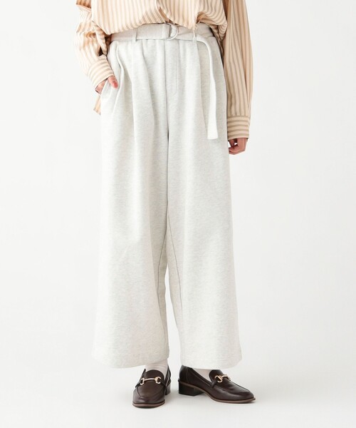 BEAMS HEART(ビームスハート)の「ベルト付き スウェットパンツ(スウェットパンツ・レディース・グレー/ホワイト系その他5/チャコールグレー・FREE)」の2枚目の写真