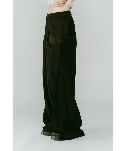 Knuth Marf（クヌースマーフ）の「pierced drape pants(unisex)（スラックス・レディース・グレー系その他/ブラック/ブラック系その他・X-SMALL/SMALL/MEDIUM）」の4枚目の写真