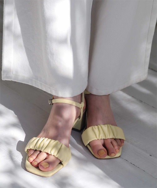 titivate（ティティベイト）の「ギャザーサンダル（サンダル・レディース・ブラック/オリーブ/キャメル/ライトイエロー・M/S/XL/L）」の13枚目の写真