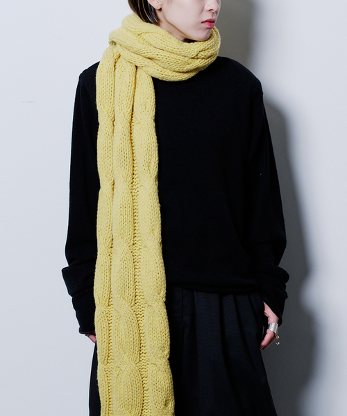 HIGHLAND 2000（ハイランドトゥーサウザンド）の「HIGHLAND 2000 LONG SCARF 3CABLES：マフラー（マフラー・レディース・イエロー/パープル・FREE）」の2枚目の写真