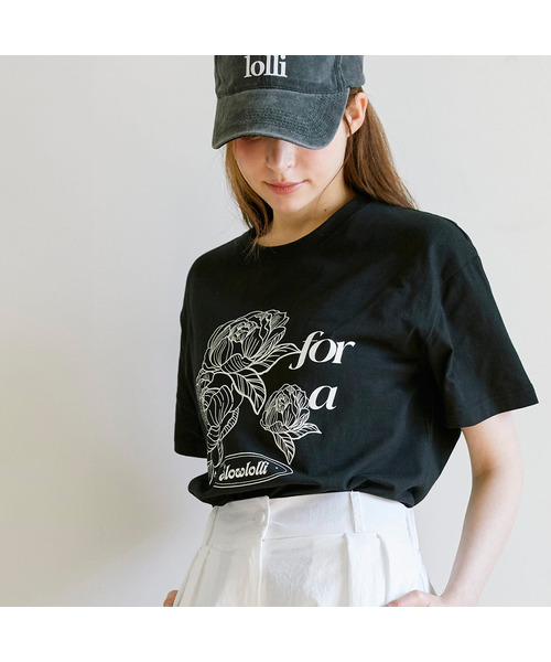 SLOWLOLLI(スローローリ)の「Flower-lettering t-shirt_2 Colors(Tシャツ/カットソー・レディース・ブラック/ホワイト・FREE)」の2枚目の写真
