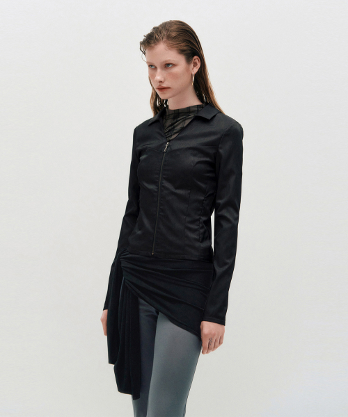 KIMZISU（キムジス）の「V-Neck Sleek Zip-Up _ BLACK（カーディガン/ボレロ・レディース・ブラック・SMALL/MEDIUM）」の2枚目の写真