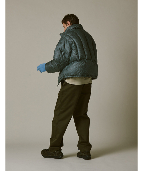NAMERCLOTHING(ネイマークローディング)の「SHEER SHELL DOME PARKA LEOPARD(ダウンジャケット/コート・レディース・その他・LARGE/X-LARGE/MEDIUM)」の4枚目の写真