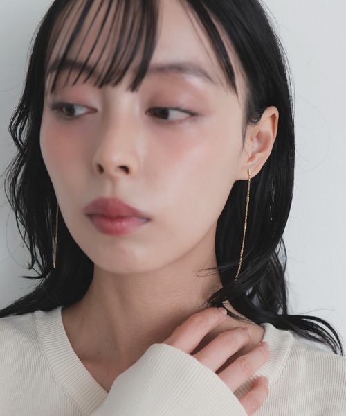 LIAN(リアン)の「ラインロングピアス(ピアス(両耳用)・レディース・ゴールド/シルバー・FREE)」の2枚目の写真