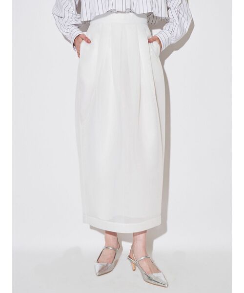 ELENDEEK(エレンディーク)の「メッシュボンディングタックスカート(スカート・レディース・オフホワイト/ブラック・01/02)」の15枚目の写真