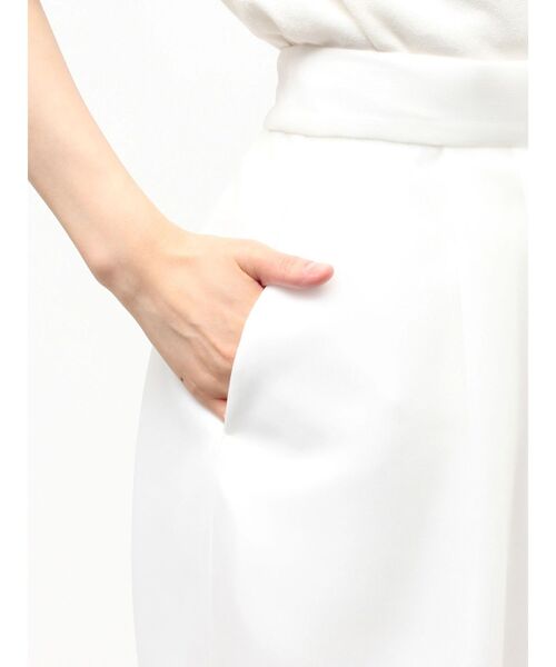 ELENDEEK(エレンディーク)の「メッシュボンディングタックスカート(スカート・レディース・オフホワイト/ブラック・01/02)」の6枚目の写真