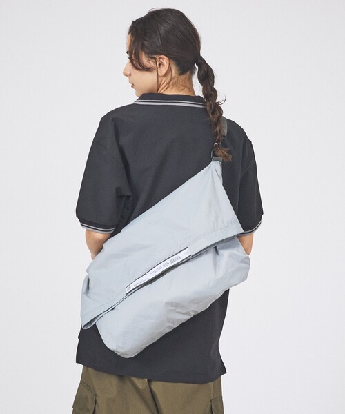 WEEKEND(ER)(ウィークエンダー)の「【WEEKEND(ER)/ウィークエンダー】LW PACKABLE SHOULDER/ライトウェイトパッカブルショルダー/ユニセックス/【WEB限定】(バックパック/リュック・メンズ・ライトグレー/ネイビー/ブラック・フリー)」の5枚目の写真