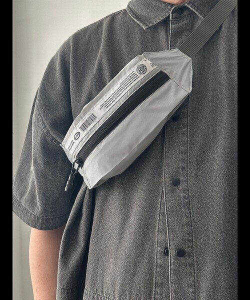 WEEKEND(ER)(ウィークエンダー)の「【WEEKEND(ER)/ウィークエンダー】LW PACKABLE SHOULDER/ライトウェイトパッカブルショルダー/ユニセックス/【WEB限定】(バックパック/リュック・メンズ・ライトグレー/ネイビー/ブラック・フリー)」の7枚目の写真