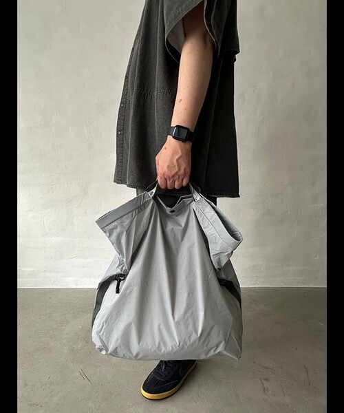 WEEKEND(ER)(ウィークエンダー)の「【WEEKEND(ER)/ウィークエンダー】LW PACKABLE SHOULDER/ライトウェイトパッカブルショルダー/ユニセックス/【WEB限定】(バックパック/リュック・メンズ・ライトグレー/ネイビー/ブラック・フリー)」の8枚目の写真