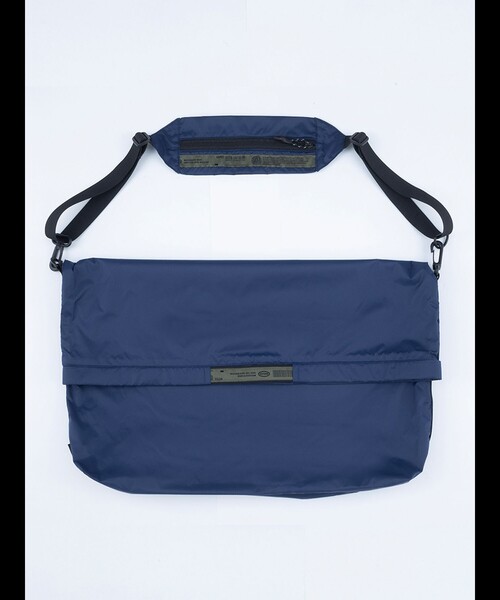 WEEKEND(ER)(ウィークエンダー)の「【WEEKEND(ER)/ウィークエンダー】LW PACKABLE SHOULDER/ライトウェイトパッカブルショルダー/ユニセックス/【WEB限定】(バックパック/リュック・メンズ・ライトグレー/ネイビー/ブラック・フリー)」の15枚目の写真