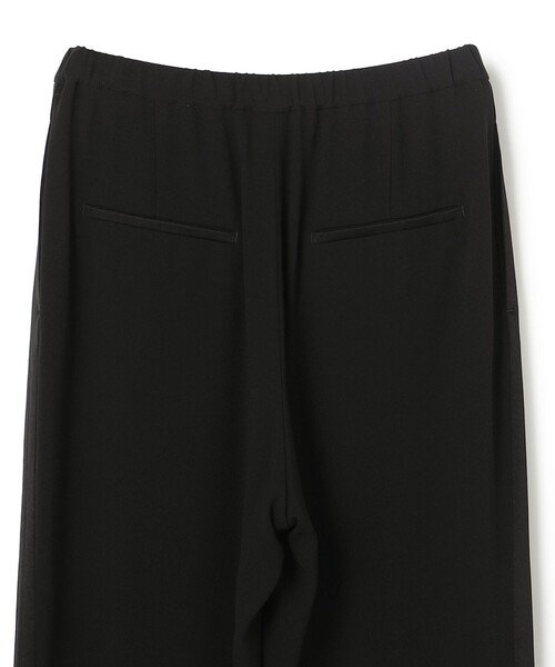 uncrave(アンクレイヴ)の「バックサテンジョーゼット フレアパンツ(その他パンツ・レディース・ブラック系/ネイビー系/ベージュ系・0/1/2)」の10枚目の写真
