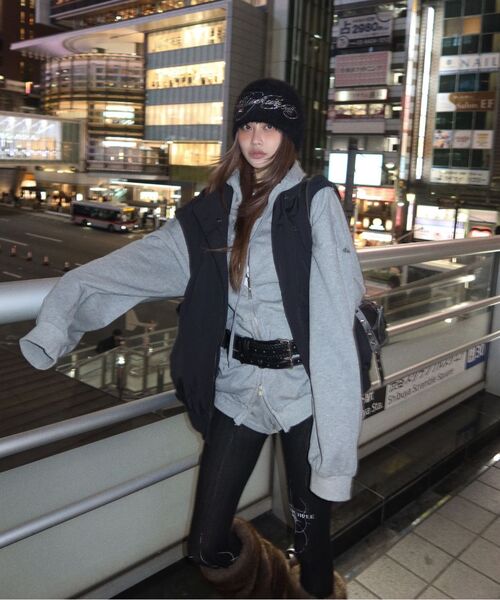 BLACKPURPLE(ブラックパープル)の「シェドウループショートパンツ Shadow Loop Short Pants_メランジェグレー(その他パンツ・レディース・ライトグレー・FREE)」の13枚目の写真