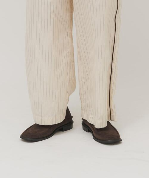 KBF（ケイビーエフ）の「スクエアトゥスライドローファー（ローファー・レディース・ダークブラウン/ベージュ・37/38/36）」の13枚目の写真