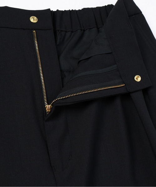 CULLNI（クルニ）の「Wool Dry Stretch 3Tuck Semi Wide Pant（スラックス・メンズ・ブラック/ブルーグレー・0/1/2）」の13枚目の写真