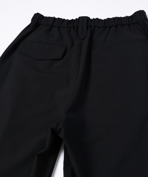CULLNI（クルニ）の「Wool Dry Stretch 3Tuck Semi Wide Pant（スラックス・メンズ・ブラック/ブルーグレー・0/1/2）」の14枚目の写真