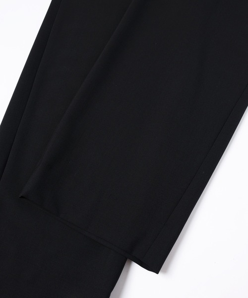 CULLNI（クルニ）の「Wool Dry Stretch 3Tuck Semi Wide Pant（スラックス・メンズ・ブラック/ブルーグレー・0/1/2）」の15枚目の写真