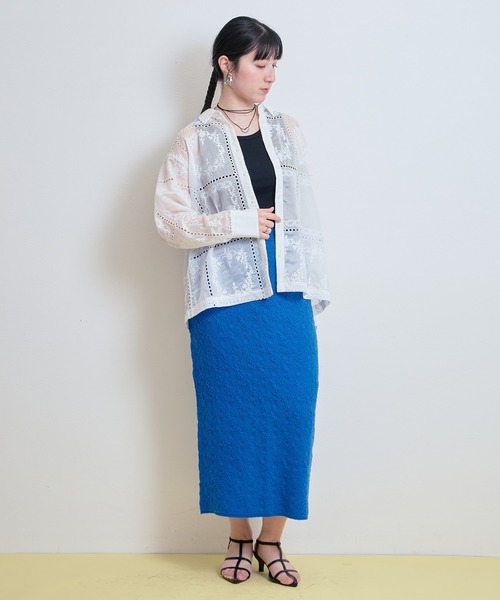 LHELBIE(レルビエ)の「エンブロイダリーシアーシャツ(シャツ/ブラウス・レディース・オフホワイト/ブラック・M)」の4枚目の写真