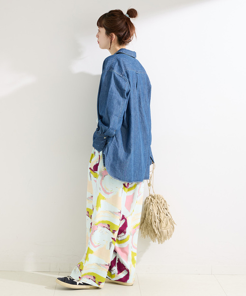 B.C STOCK(ベーセーストック)の「ウォッシャブル / DU JOUR / デュ ジュール LONG-POINT JEAN SHIRT(シャツ/ブラウス・レディース・ブルー系その他・FREE)」の4枚目の写真