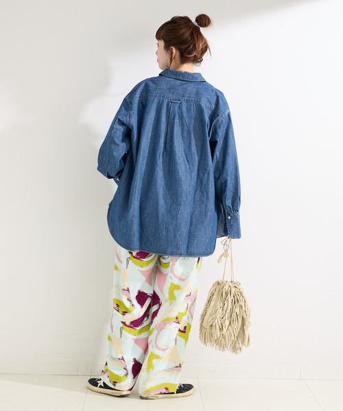 B.C STOCK(ベーセーストック)の「ウォッシャブル / DU JOUR / デュ ジュール LONG-POINT JEAN SHIRT(シャツ/ブラウス・レディース・ブルー系その他・FREE)」の5枚目の写真