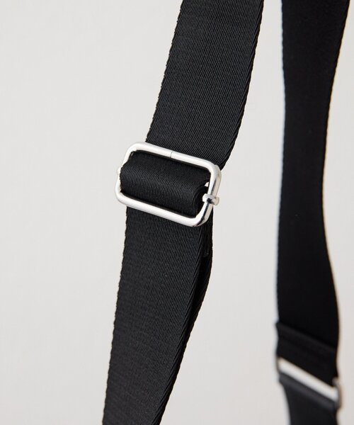 ear PAPILLONNER（イアパピヨネ）の「《本革/290g》エンボスボディバッグ（ショルダーバッグ・レディース・ブラック/ベージュ/パープル・FREE）」の9枚目の写真