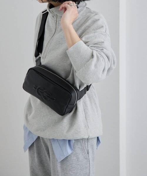 ear PAPILLONNER（イアパピヨネ）の「《本革/290g》エンボスボディバッグ（ショルダーバッグ・レディース・ブラック/ベージュ/パープル・FREE）」の20枚目の写真