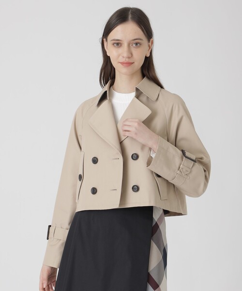 BLUE LABEL CRESTBRIDGE（ブルーレーベルクレストブリッジ）の「バックコンシャスショートトレンチコート（トレンチコート・レディース・ベージュ/ダークネイビー・38/36）」の2枚目の写真