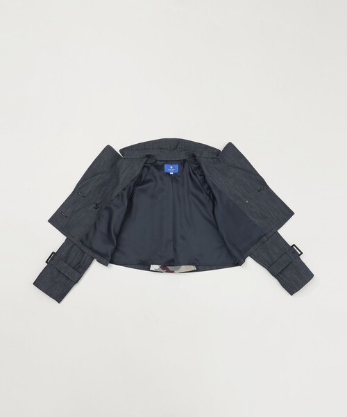 BLUE LABEL CRESTBRIDGE（ブルーレーベルクレストブリッジ）の「バックコンシャスショートトレンチコート（トレンチコート・レディース・ベージュ/ダークネイビー・38/36）」の10枚目の写真