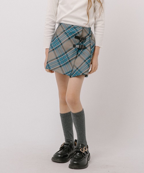 URBAN CHERRY（アーバンチェリー）の「【インナーパンツ付き】ダブルベルトチェックラップスカート（スカート・キッズ・イエロー/ネイビー/ピンク/グレー・110cm/120cm/130cm/140cm/150cm）」の2枚目の写真
