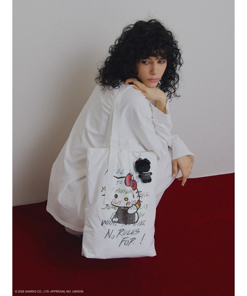 sanrio(サンリオ)の「HELLO KITTY×Ameri MASCOT KEYCHAIN(その他・レディース・ブラック・FREE)」の2枚目の写真
