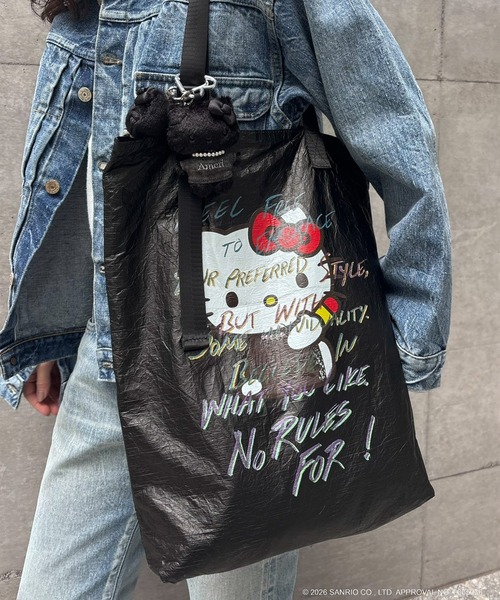 sanrio(サンリオ)の「HELLO KITTY×Ameri MASCOT KEYCHAIN(その他・レディース・ブラック・FREE)」の7枚目の写真