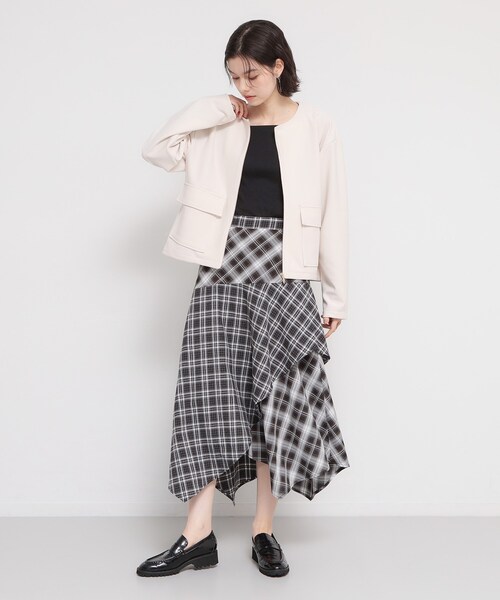 THE SHOP TK （ザ ショップ ティーケー ）の「チェック柄アシンメトリースカート（スカート・レディース・ブラック系1/ダークブラウン系1・12/13）」の8枚目の写真