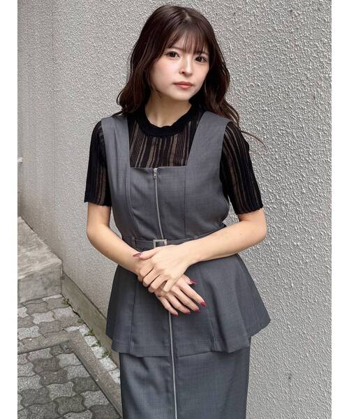 MURUA（ムルーア）の「フロントZIPビスチェジャンパースカート（ジャンパースカート・レディース・グレー/ブラック/ベージュ・2/1）」の4枚目の写真