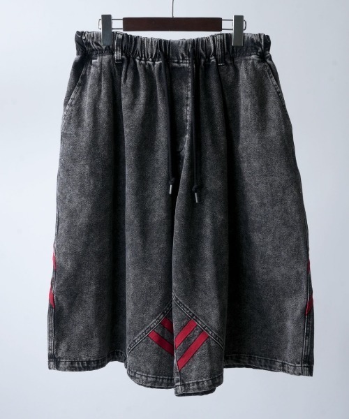 NOIZY(ノイジー)の「wide buggy denim Jorts/ワイド バギー デニム ジョーツ(デニムパンツ・メンズ・ブラック系その他2/ブラック系その他・MEDIUM/LARGE)」の2枚目の写真