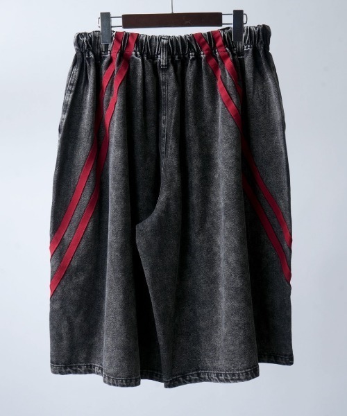 NOIZY(ノイジー)の「wide buggy denim Jorts/ワイド バギー デニム ジョーツ(デニムパンツ・メンズ・ブラック系その他2/ブラック系その他・MEDIUM/LARGE)」の3枚目の写真