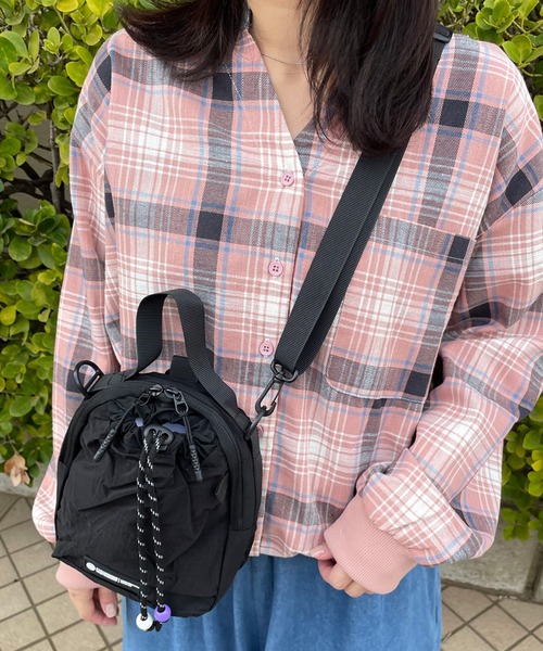 CRB(シーアールビー)の「配色ミニショルダーバッグ(ショルダーバッグ・レディース・マスタード/カーキ/ブラック・F)」の21枚目の写真
