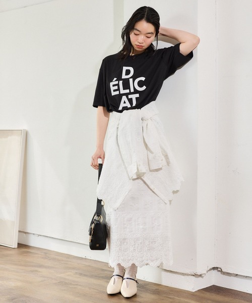 mysty woman（ミスティウーマン）の「DELICATロゴTEESS 668387（Tシャツ/カットソー・レディース・ブラック/チャコールグレー/オフホワイト・FREE）」の10枚目の写真