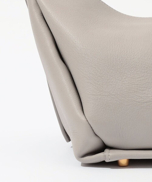 TOMORROWLAND （トゥモローランド）の「ADVENE AGE ハンドバッグ（ハンドバッグ・レディース・ライトグレー・FREE）」の7枚目の写真